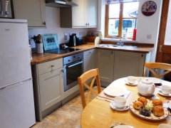 Welcome with a Devon cream tea